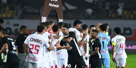 الزمالك بالزي التقليدي في لقاء بلاك بولز بالكونفدرالية