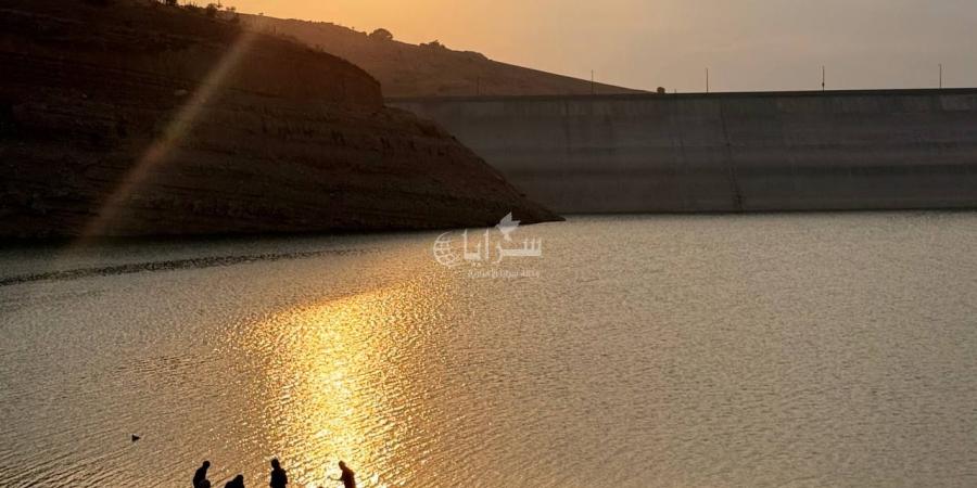 أبرزها "الكارب و المشط" .. مواطنون يمارسون هواية صيد الأسماك في سد وادي كفرنجة بمحافظة عجلون-فيديو