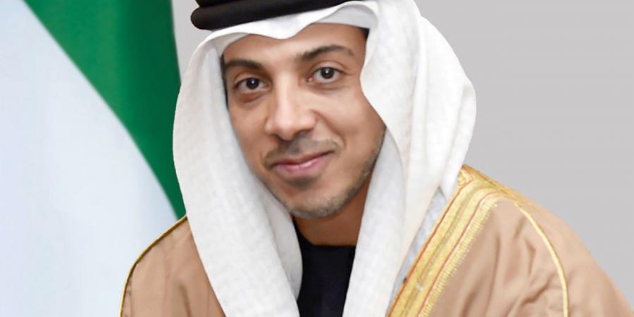 نيابة عن رئيس الدولة .. منصور بن زايد يشارك في القمة العربية الإسلامية في الرياض