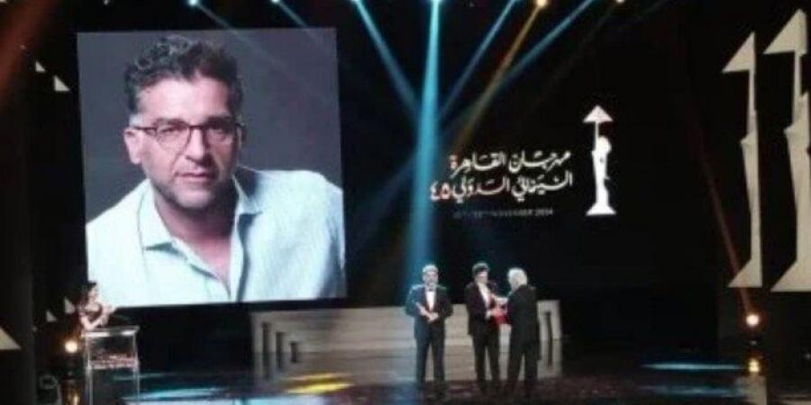 مهرجان القاهرة السينمائي يكرم المخرج البوسني دانيس تانوفيتش