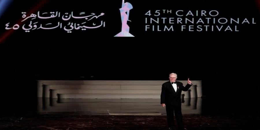 الفيلم الفلسطيني "أحلام عابرة" يفتتح مهرجان القاهرة السينمائي