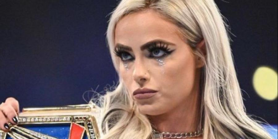 مدير سماك داون يعتبر ليف مورغان الافضل في WWE هذا العام