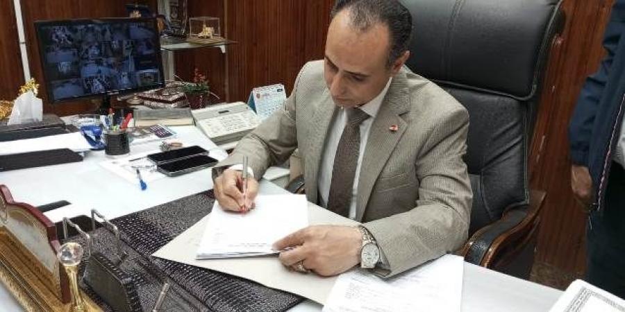 مدير صحة الشرقية يعتمد خطة توزيع أطباء الأسنان الجدد     