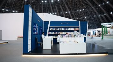 100 كتاب في ركن المؤلف السعودي بمعرض جدة للكتاب 2024م